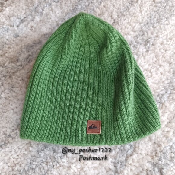 *𝓥𝓲𝓷𝓽𝓪𝓰𝓮 𝘘𝓾𝓲𝓴𝓼𝓲𝓵𝓿𝓮𝓻 Routine Beanie Green - Picture 1 of 4